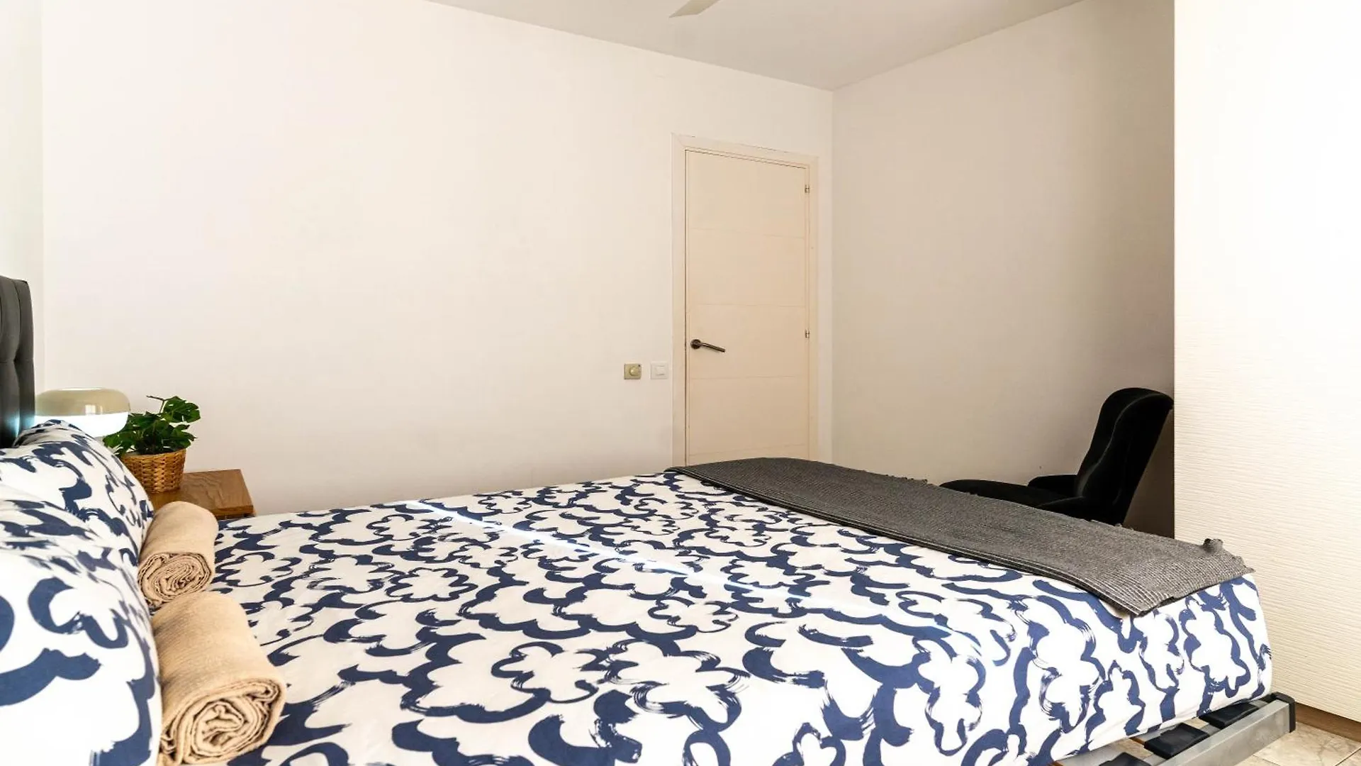 Bonito Apartamento Camp Nou Barselona İspanya
